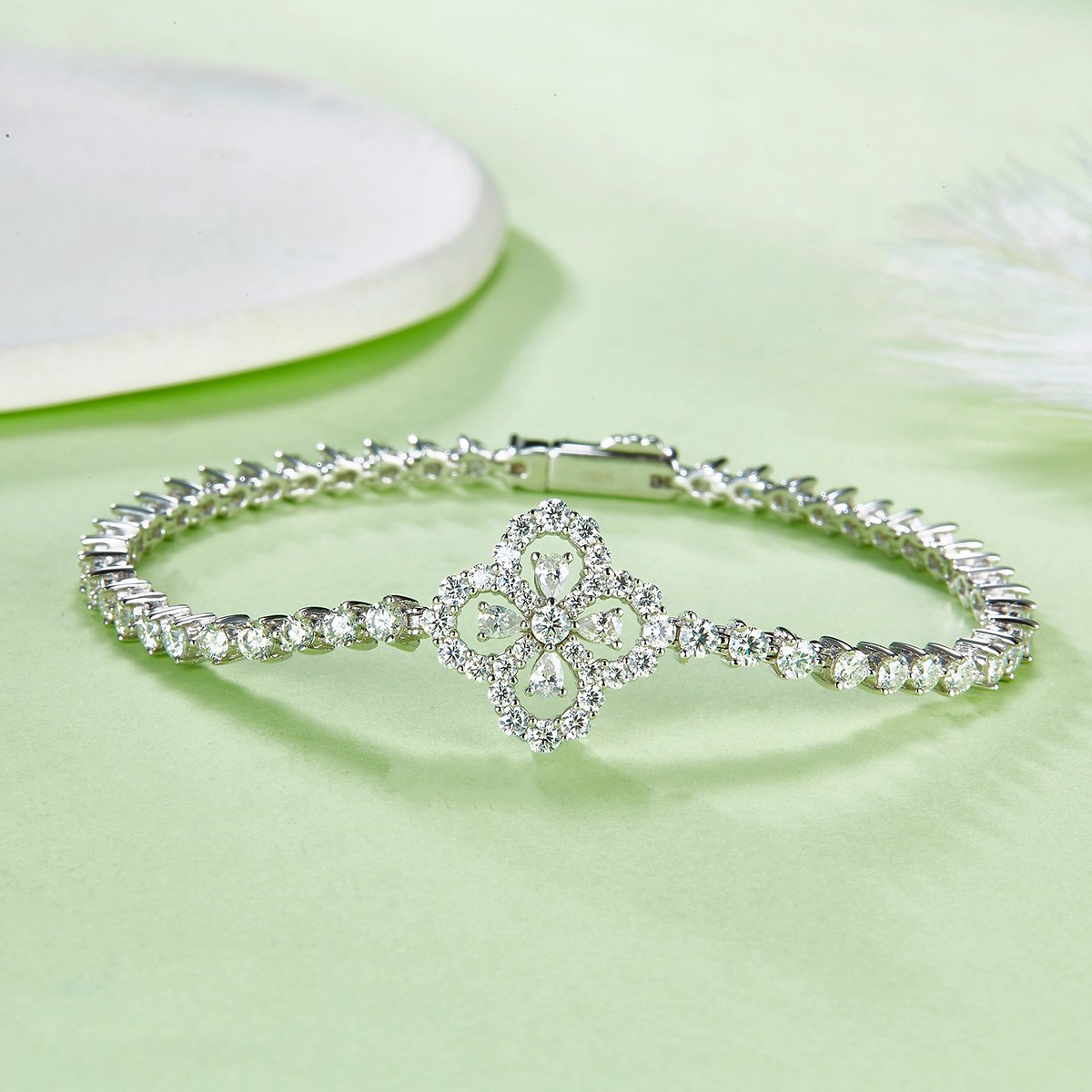 S925 Sterling Silver Clover Moissanite Tennis Bracelet 17.5cm Pave Design D Color VVS1 GRA Certified Platinum Plated Gift Box - Image 2