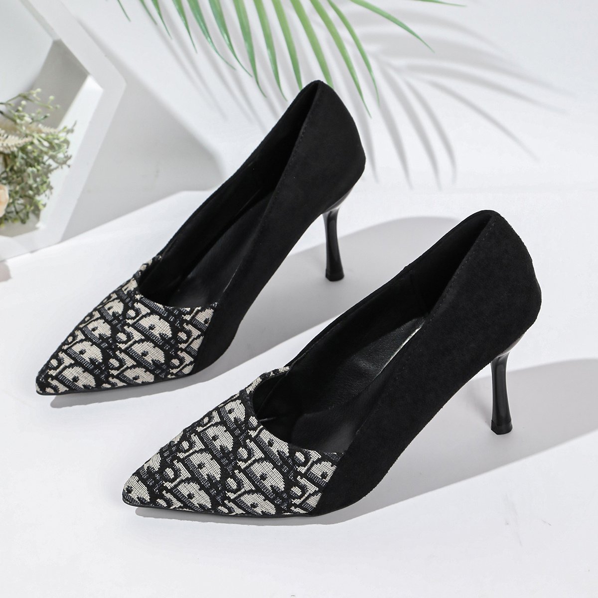 2026 Women High Heels Stiletto Fashion New Comfortable Black Professional Commute Medium Heel Pumps - Image 3