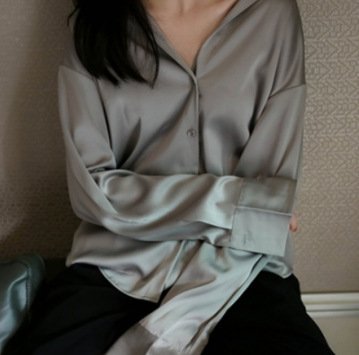 Women's Long-sleeved Satin Shirt - Image 7