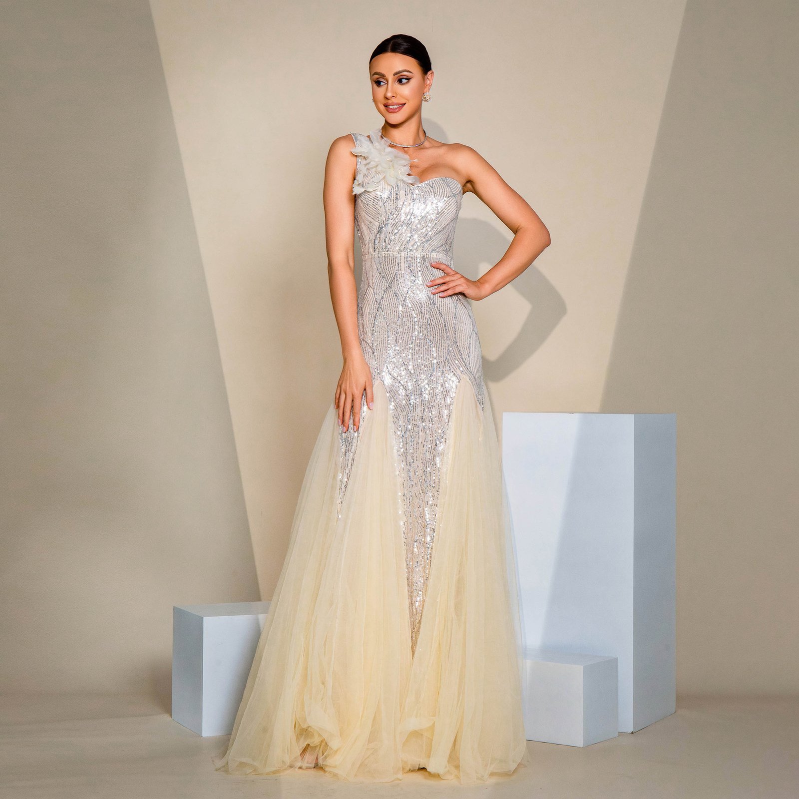 One-shoulder Diagonal Collar Slim-fit Sheath Sequined Slit Evening Dress - Image 3
