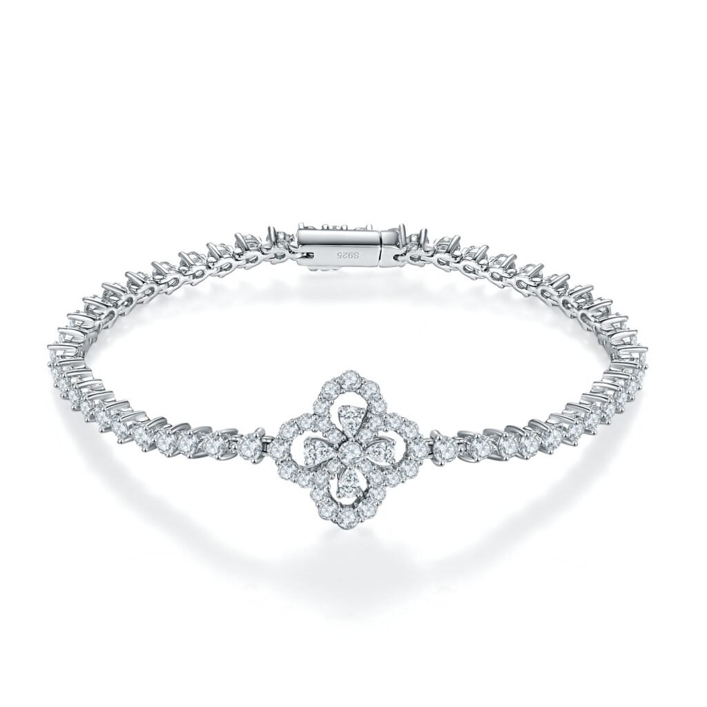 S925 Sterling Silver Clover Moissanite Tennis Bracelet 17.5cm Pave Design D Color VVS1 GRA Certified Platinum Plated Gift Box